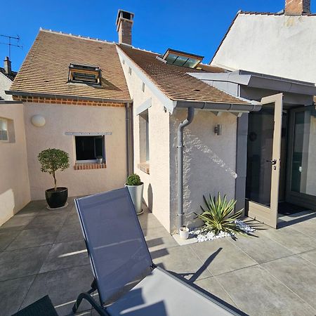 Le Sully, Gite Aux Portes De La Sologne La Ferté-Saint-Aubin Exteriör bild